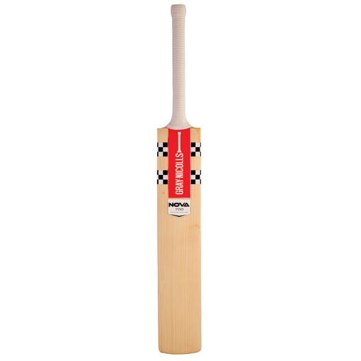 Nova 3.0 700 Bat (25/26)
